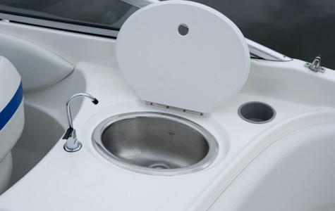 bayliner_249_deck_boat (7)