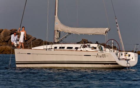beneteau-first-35 (2)