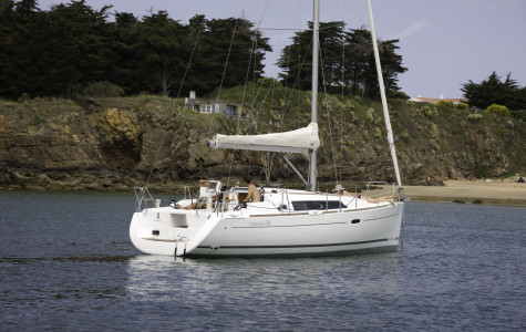 beneteau-oceanis-34 (7)