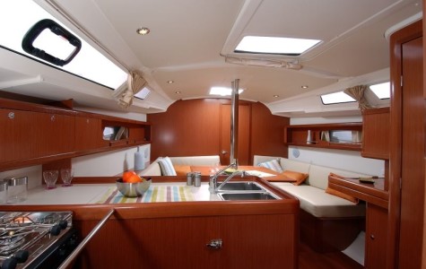 beneteau-oceanis-37 (1)