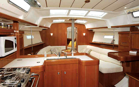 beneteau-oceanis-373 (1)