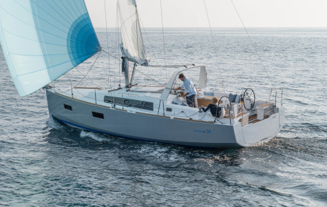 beneteau-oceanis-38 (2) s