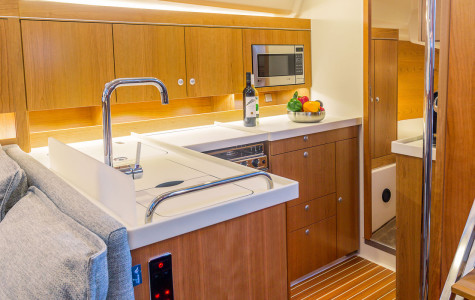 hanse_455_yacht_charter_croatia (6)