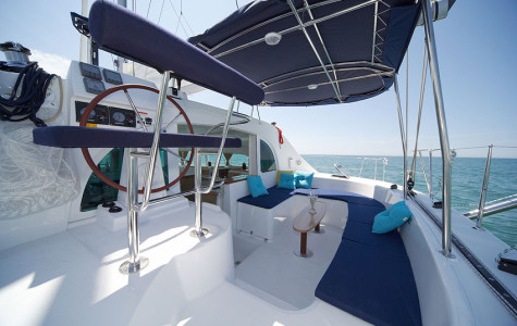 lagoon_380_premium (11)