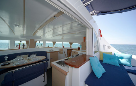 lagoon_380_premium (13)