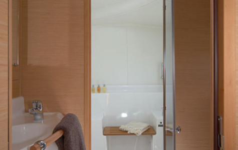 lagoon_380_premium (5)