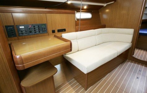 sun-odyssey-42i (3)