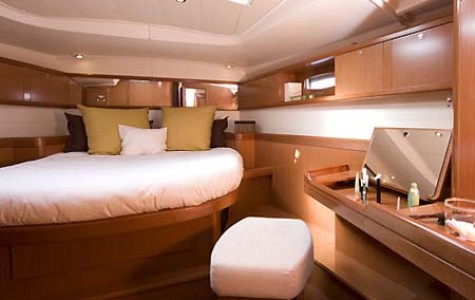 beneteau-oceanis-54 (2)