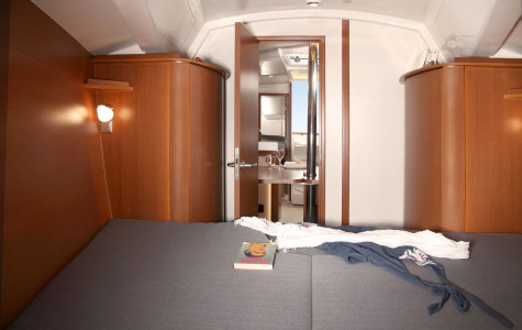 hanse-355-croatia-yacht-charter (8)